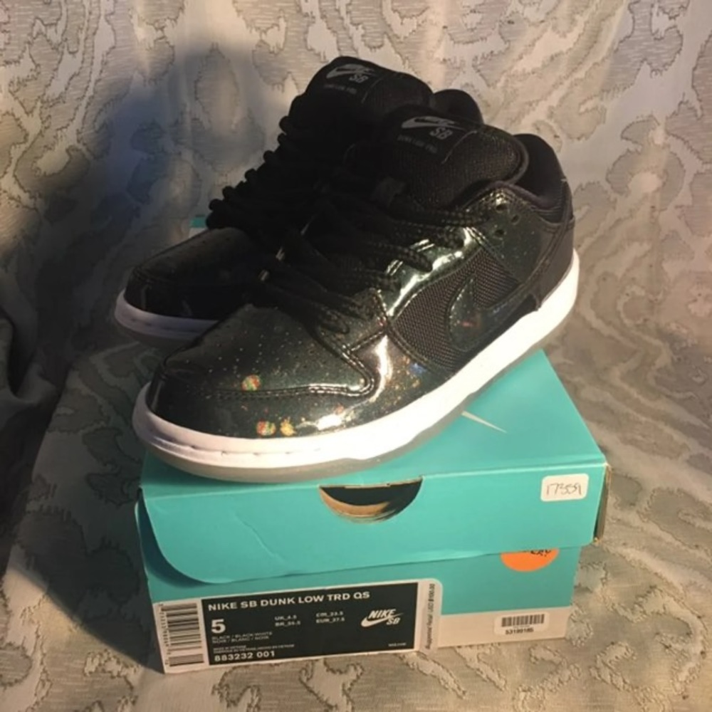Nike Dunk Galaxy